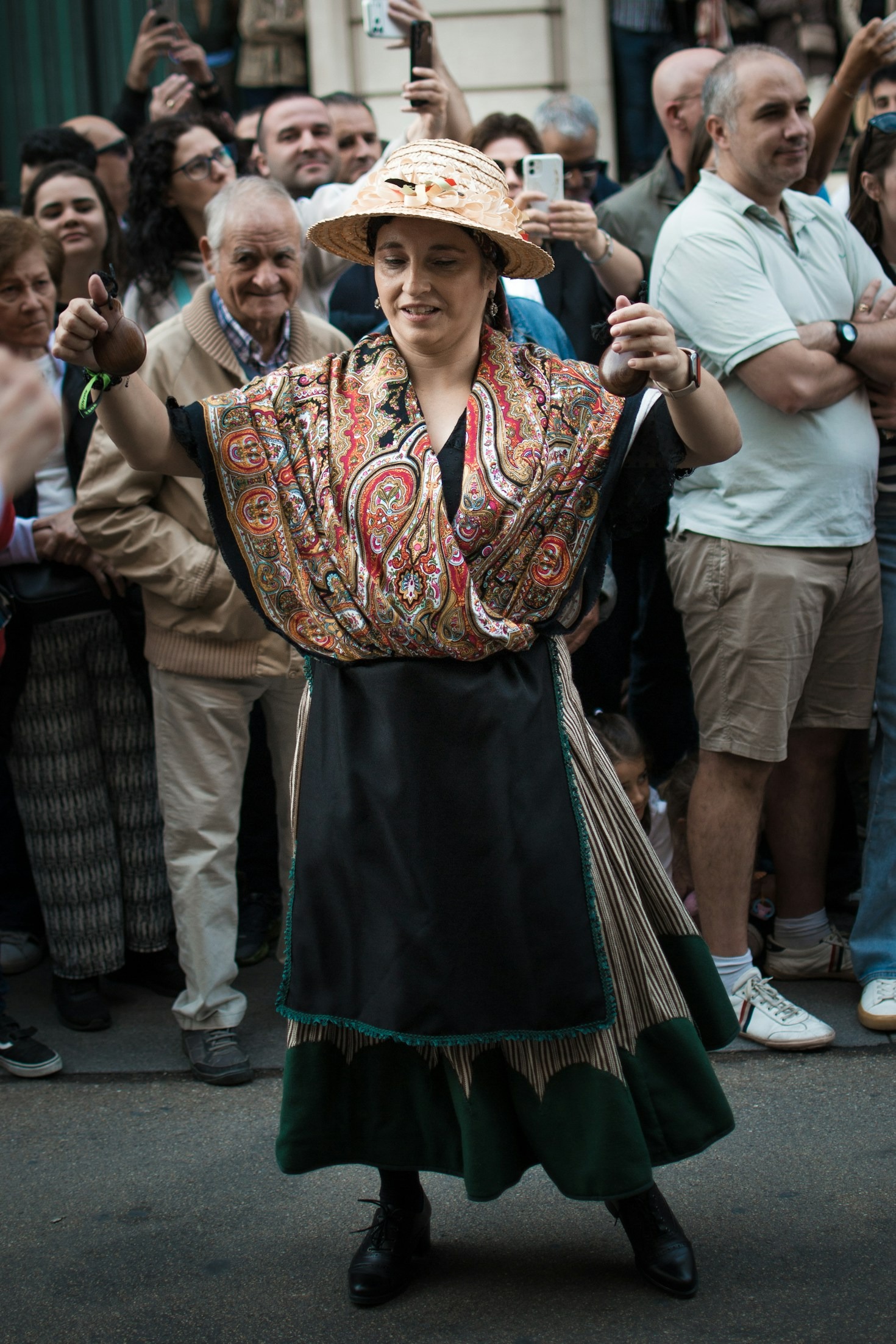 Wie Farben die Emotionen im Flamenco unterstreichen